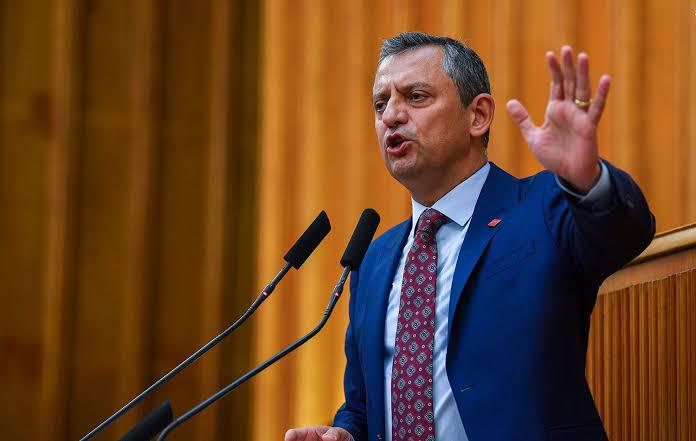 CHP’li Genel Başkan Yardımcıları ve Özgür Özel, 1 Milyon Dolar