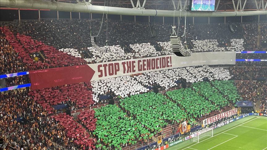 İsrail medyası Galatasaray’ın koreografisini UEFA’ya şikayet etti İsrail basını, Galatasaraylı