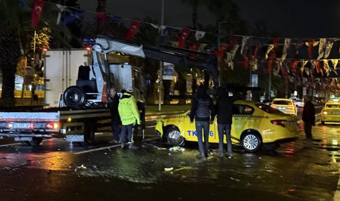 Vatan Caddesi’nde Takla Atan Taksi İstanbul’da gece boyunca etkili olan