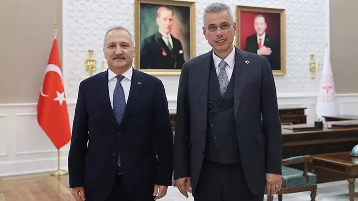 Türk Sağlık Sisteminin Geleceği Masada: MHP'li Ahmet Selim Yurdakul, Bakan