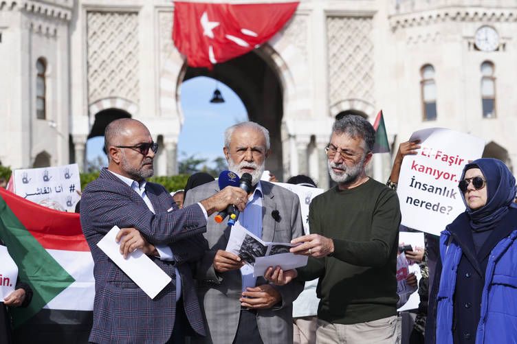 İstanbul’da bir araya gelen Sudanlılar, ülkelerinde süren iç savaşın yol