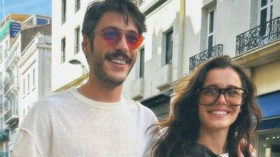 Oyuncu Hafsanur Sancaktutan, ilişkisinde kıskançlık hissettiğini samimiyetle dile getirdi: “Ben
