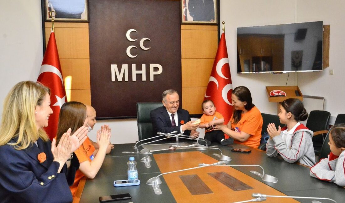 2-8 Kasım Lösemili Çocuklar Haftası kapsamında LÖSEV yetkilileri, MHP Grup
