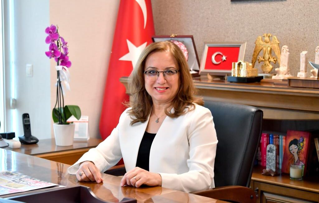 MHP'li Filiz Kılıç'tan Devlete Övgü

Milliyetçi Hareket Partisi (MHP) Grup Başkanvekili