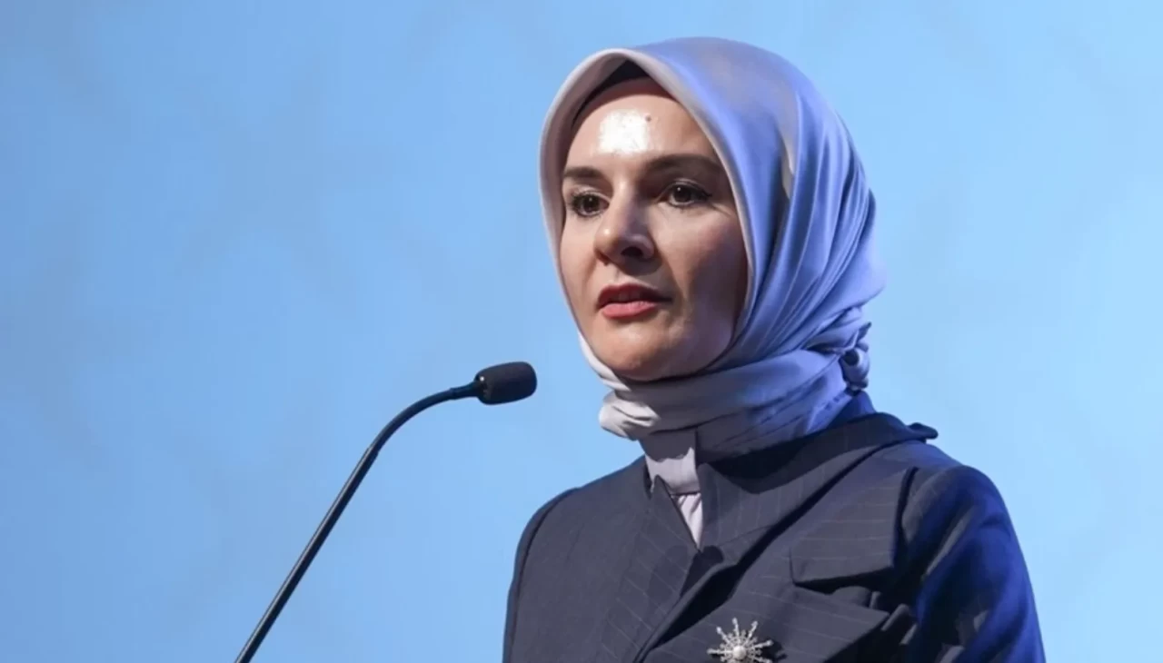 Aile ve Sosyal Hizmetler Bakanı Mahinur Özdemir Göktaş, Merkezi İzleme