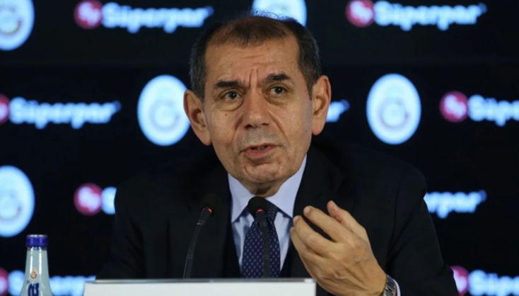 Galatasaray Spor Kulübü’nde 400 yeni üyenin berat töreni düzenlendi. Törenle