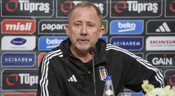 Beşiktaş Teknik Direktörü Sergen Yalçın, Eyüpspor deplasmanında alınan 2-2’lik beraberliğin
