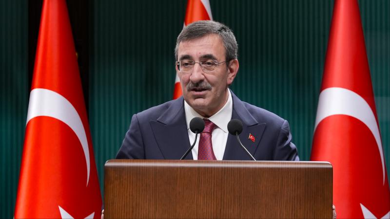 Cumhurbaşkanlığı Külliyesi'nde düzenlenen Anadolu Medya Ödülleri töreninde konuşan Cumhurbaşkanı Yardımcısı