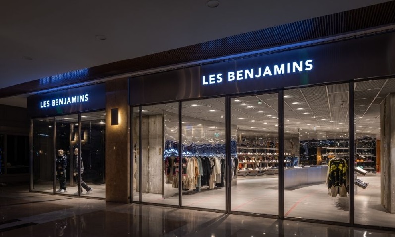 Les Benjamins’i konuşurken markadan önce kurucusunu konuşmak gerekiyor. Çünkü Bünyamin