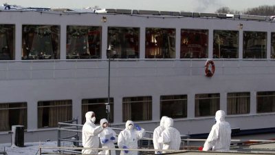Lüks bir kruvaziyer gemisinde ortaya çıkan norovirüs salgını nedeniyle 1700’den