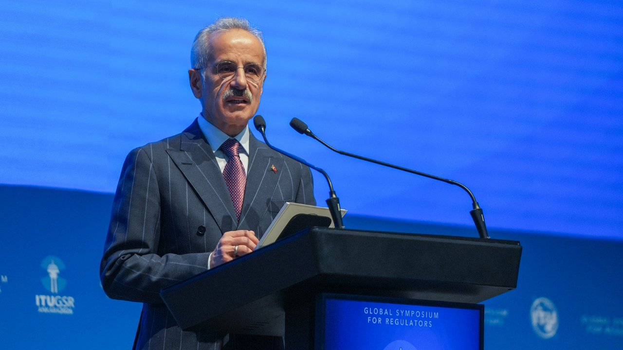 Ulaştırma ve Altyapı Bakanı Abdulkadir Uraloğlu, Türkiye’nin dijital dönüşüm sürecinde