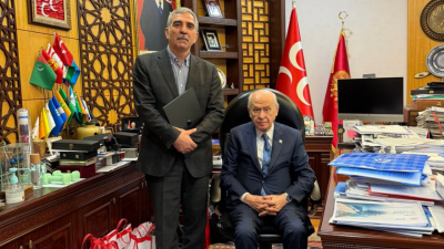 Eyyup Yıldız, Milliyetçi Hareket Partisi Genel Başkanı Devlet Bahçeli’yi makamında