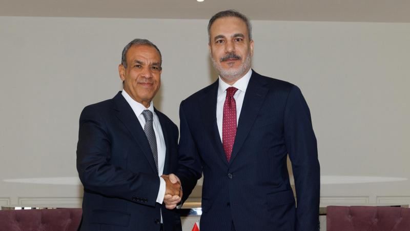 Dışişleri Bakanı Hakan Fidan, Mısır Dışişleri Bakanı Bedir Abdulati ile