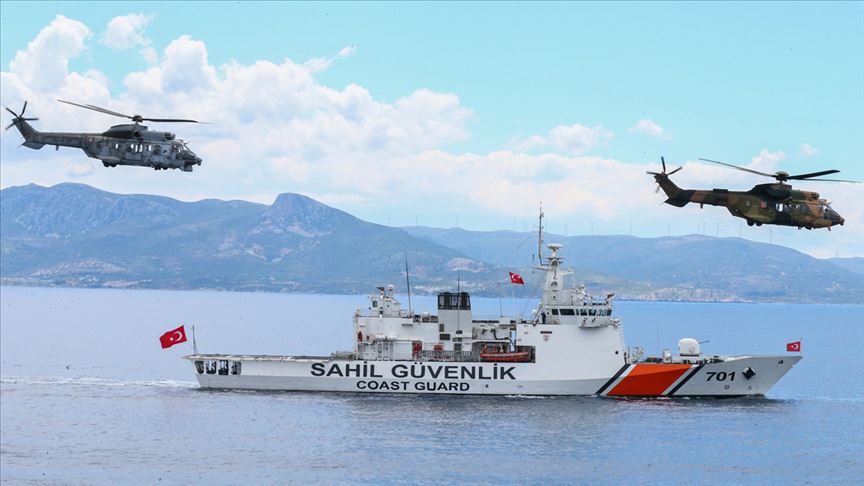Sahil Güvenlik Komutanlığı ekipleri, yılın ilk dört ayında hem düzensiz