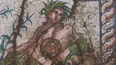 Aspendos Antik Kenti'nde yürütülen kazı çalışmalarında Roma Dönemi'ne ait, mozaik