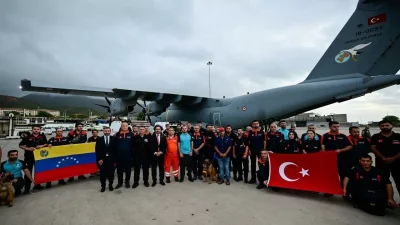 Güney Amerika ülkesi Venezuela'da peş peşe meydana gelen iki büyük