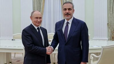 Dünya siyasetinin gözü kulağı Moskova'ya çevrildi! Dışişleri Bakanı Hakan Fidan,