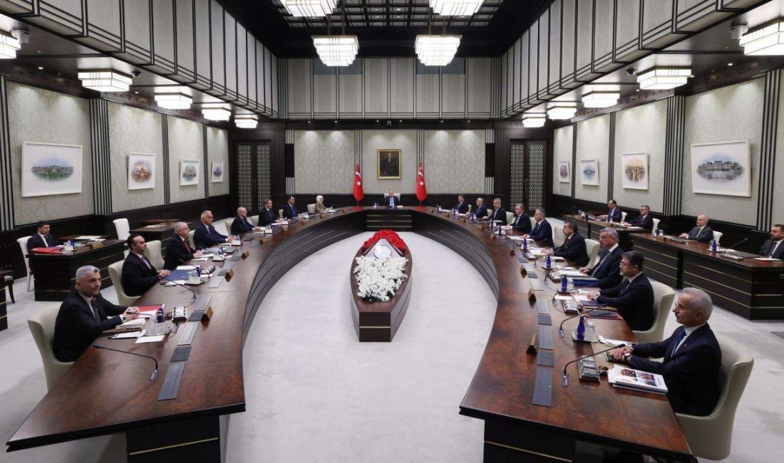 Cumhurbaşkanlığı Kabinesi, iki haftalık aranın ardından yarın Beştepe'deki Cumhurbaşkanlığı Külliyesi'nde