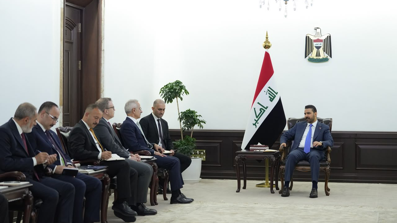 Ulaştırma ve Altyapı Bakanı Abdulkadir Uraloğlu, Irak'ın başkenti Bağdat'ta yaptığı
