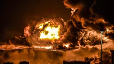 Yemen'deki İran destekli Husiler, Suudi Arabistan'ın Cazan ve Yenbu bölgelerinde