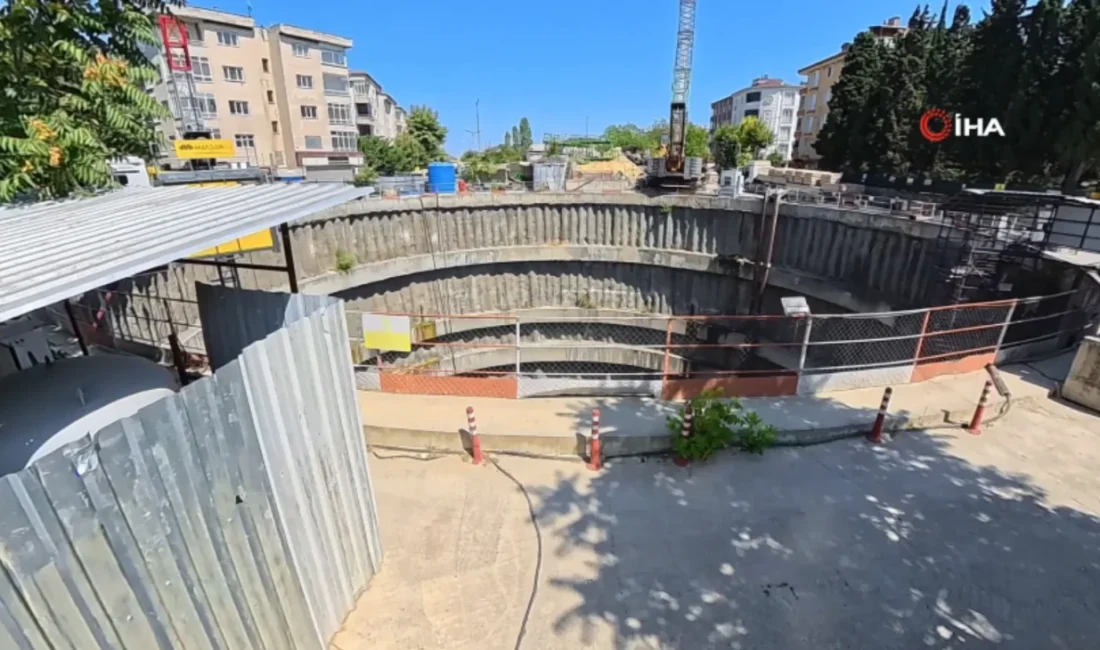 İstanbul Büyükşehir Belediyesi’nin (İBB) dev reklam ve tanıtım afişleriyle donattığı