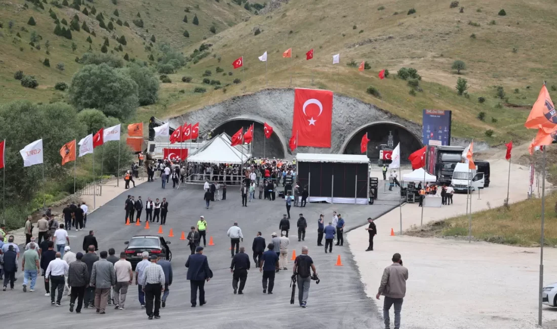 Ulaştırma ve Altyapı Bakanı Abdulkadir Uraloğlu, Sivas ve Tokat arasındaki