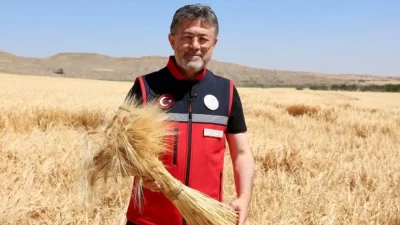 Tarım ve Orman Bakanı İbrahim Yumaklı, Kırıkkale'nin Karakeçili ilçesindeki Eğribük