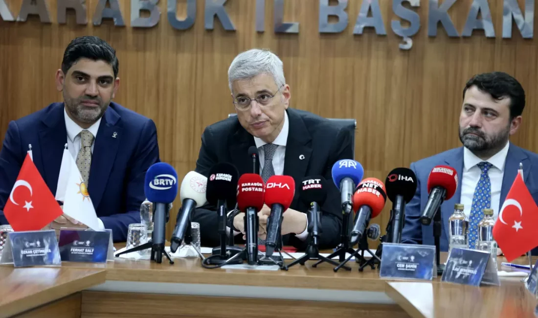 Sağlık Bakanı Kemal Memişoğlu, Karabük’te gerçekleştirdiği saha temaslarında kentte yürütülen