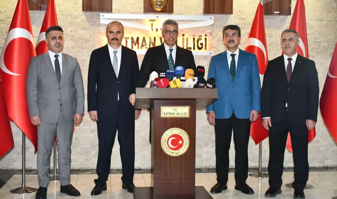 Sağlık Bakanı Kemal Memişoğlu, Batman ziyareti kapsamında ildeki sağlık yatırımları