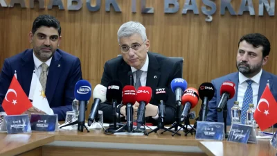 Sağlık Bakanı Kemal Memişoğlu, Karabük’te gerçekleştirdiği saha temaslarında kentte yürütülen