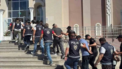 Muğla İl Emniyet Müdürlüğü ekiplerinin düzensiz göçle mücadele kapsamında yürüttüğü