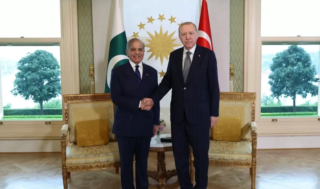 Cumhurbaşkanı Recep Tayyip Erdoğan, resmi temaslarda bulunmak üzere Türkiye'ye gelen