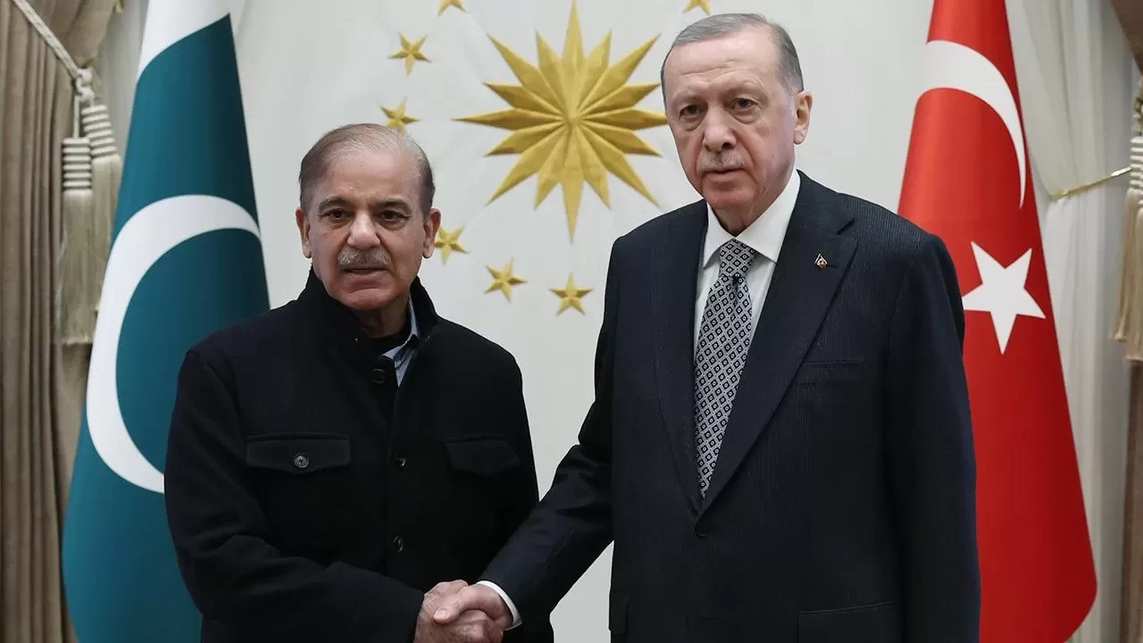Cumhurbaşkanlığı İletişim Başkanı Burhanettin Duran, Pakistan Başbakanı Şahbaz Şerif'in, Cumhurbaşkanı
