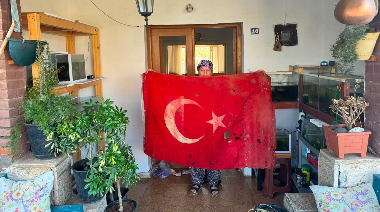Kuzey Kıbrıs Türk Cumhuriyeti'nde (KKTC) yaşayan Aynur Gazcıoğlu, 1974 Kıbrıs