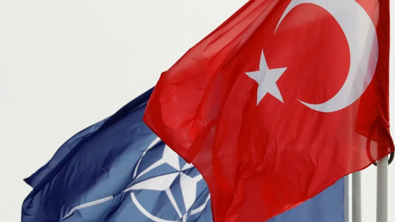Küresel siyaset ve güvenlik mimarisinin köklü bir kırılma döneminden geçtiği