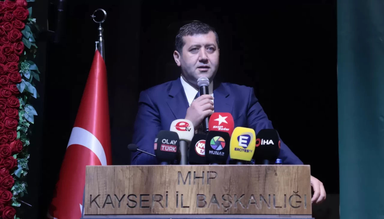 MHP Melikgazi İlçe Başkanlığı'nın 15. Olağan Kongresi'nde tek listeyle seçime