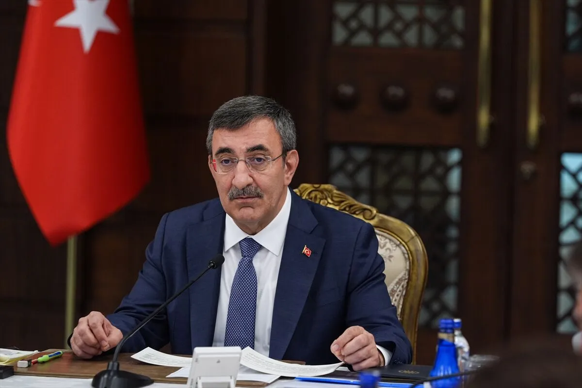 Cumhurbaşkanı Yardımcısı Cevdet Yılmaz, Cumhurbaşkanlığı Külliyesi’nde düzenlenen "Yasa Dışı Sanal
