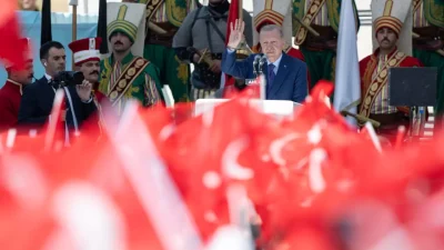 Bitlis’te Ahlat Etkinlik Alanı’nda vatandaşlara hitap eden Cumhurbaşkanı Recep Tayyip