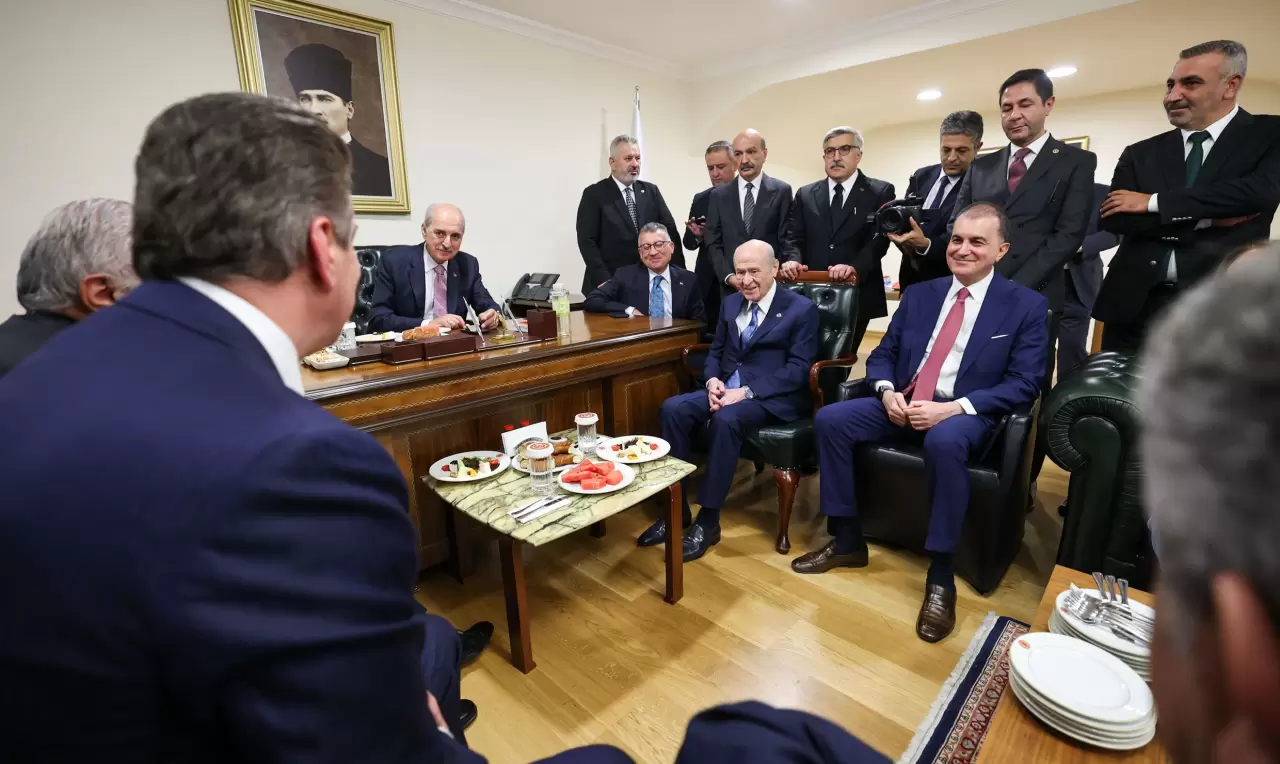 TBMM Başkanı Numan Kurtulmuş’un Meclis kulislerinde gerçekleştirdiği yoğun temasların ardından