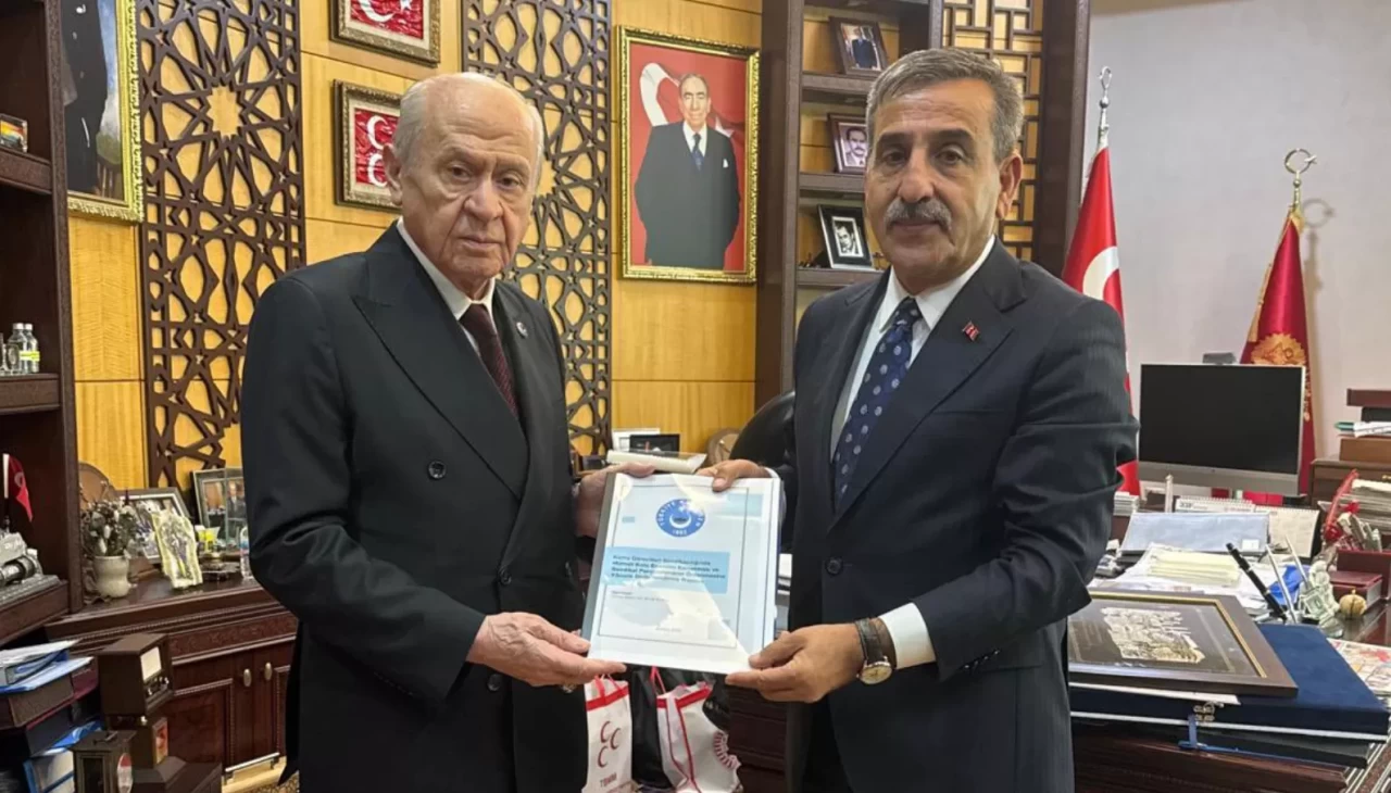Milliyetçi Hareket Partisi (MHP) Genel Başkanı Devlet Bahçeli, Türkiye Kamu-Sen