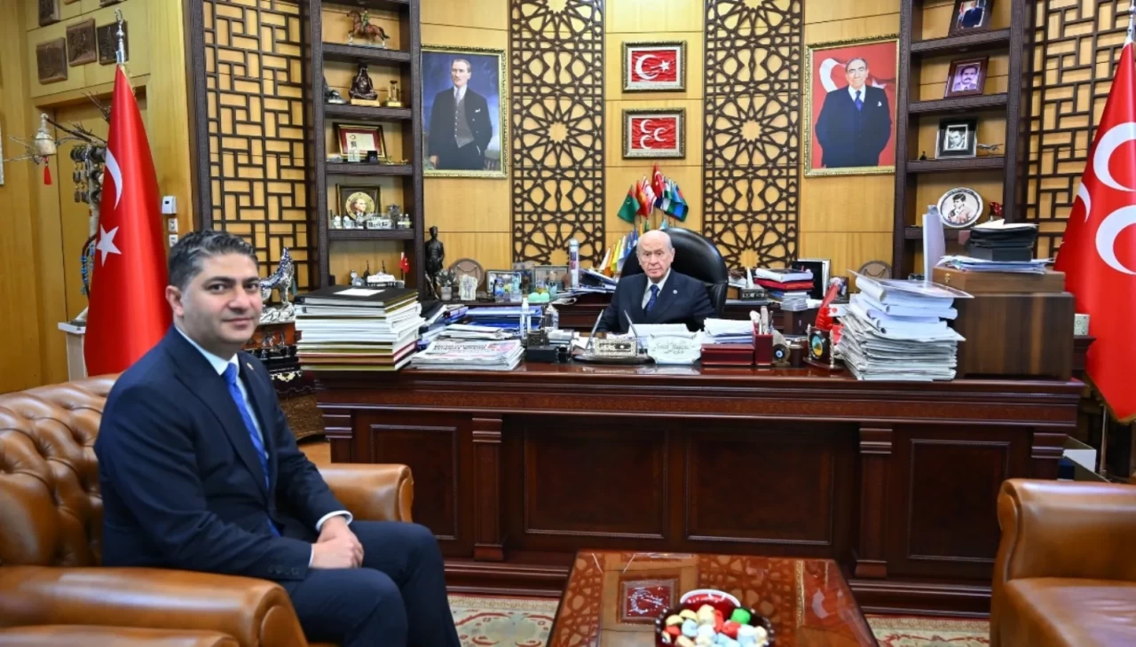 Milliyetçi Hareket Partisi (MHP) Genel Başkanı Devlet Bahçeli, "Terörsüz Türkiye"