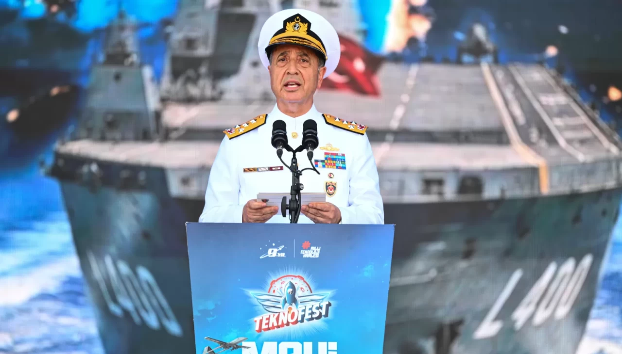 Deniz Kuvvetleri Komutanı Oramiral Ercüment Tatlıoğlu, TEKNOFEST Mavi Vatan'ın açılışında