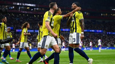 UEFA Şampiyonlar Ligi play-off turu rövanş maçında deplasmanda Fransa temsilcisi