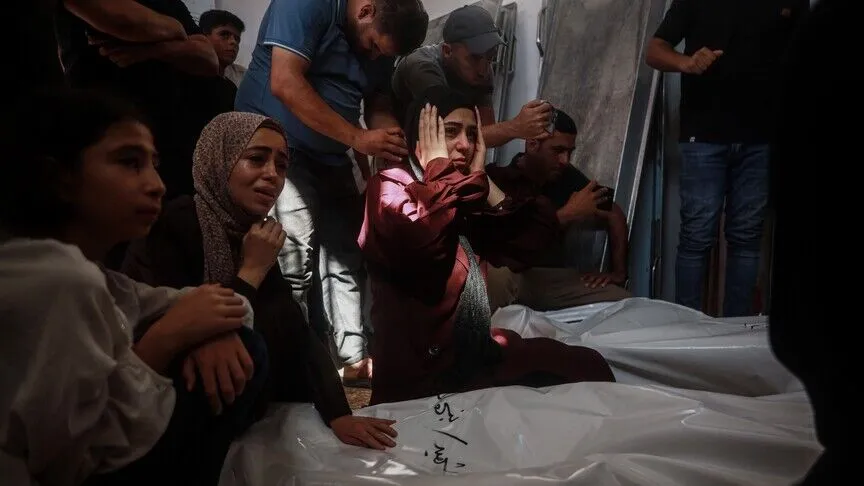 İsrail ordusunun yürürlükteki ateşkese rağmen Gazze Şeridi’nde sivillerin yaşadığı konutları