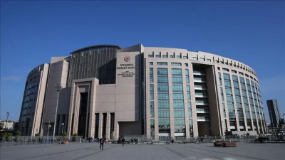 Sosyal medya platformlarının, kamu kurumlarının ve bankaların veri tabanlarına sızarak