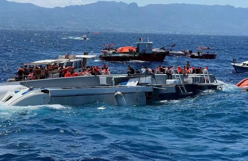 Kuzey Kıbrıs Türk Cumhuriyeti’nin (KKTC) Girne açıklarında 267 kişiyi taşıyan