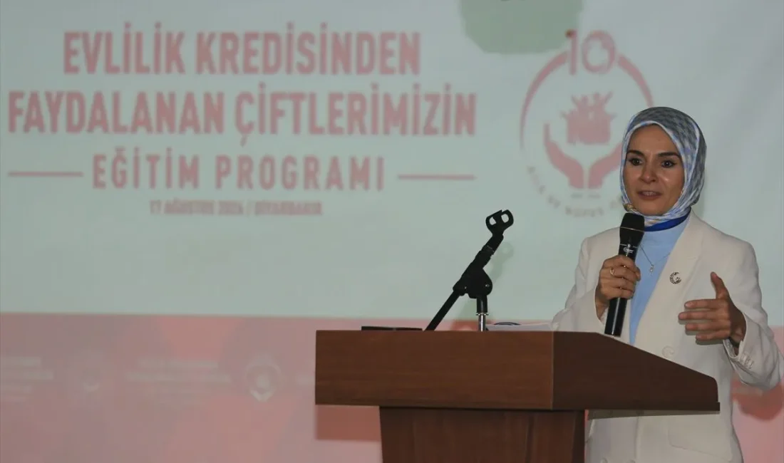 Aile ve Sosyal Hizmetler Bakanı Mahinur Özdemir Göktaş, evlilik kredisinden