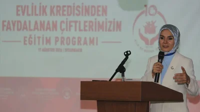 Aile ve Sosyal Hizmetler Bakanı Mahinur Özdemir Göktaş, evlilik kredisinden