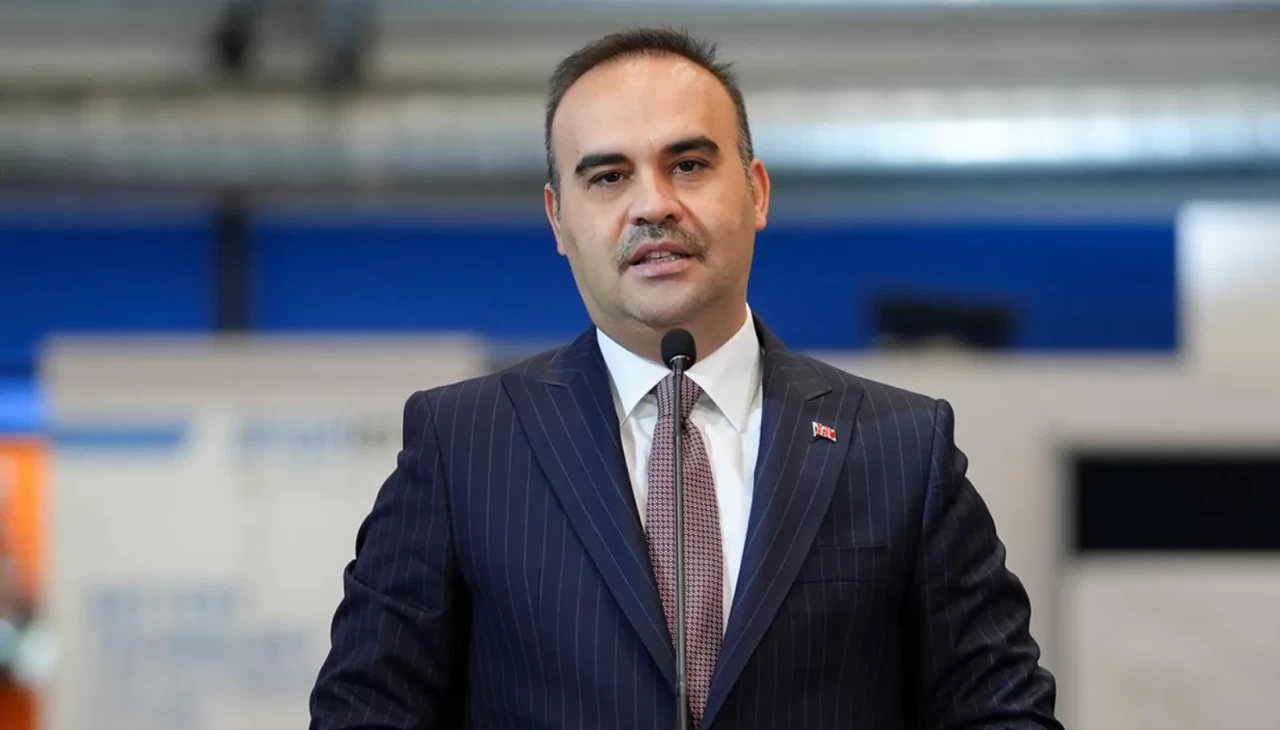 Sanayi ve Teknoloji Bakanı Mehmet Fatih Kacır, Kütahya'da katıldığı seramik
