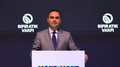Sanayi ve Teknoloji Bakanı Mehmet Fatih Kacır, Karadeniz Teknik Üniversitesi'nde